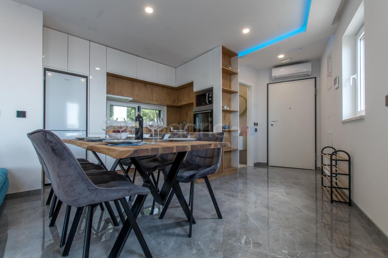 Seashell - Luxury Seaview Apartments Makarska Exterior photo